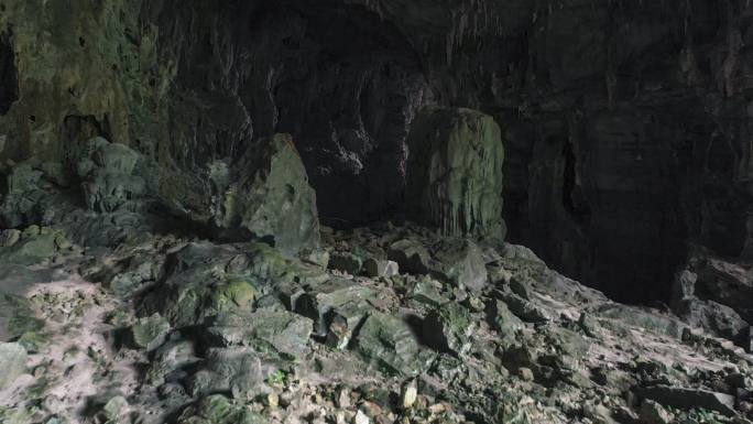 岩溶洞穴山洞