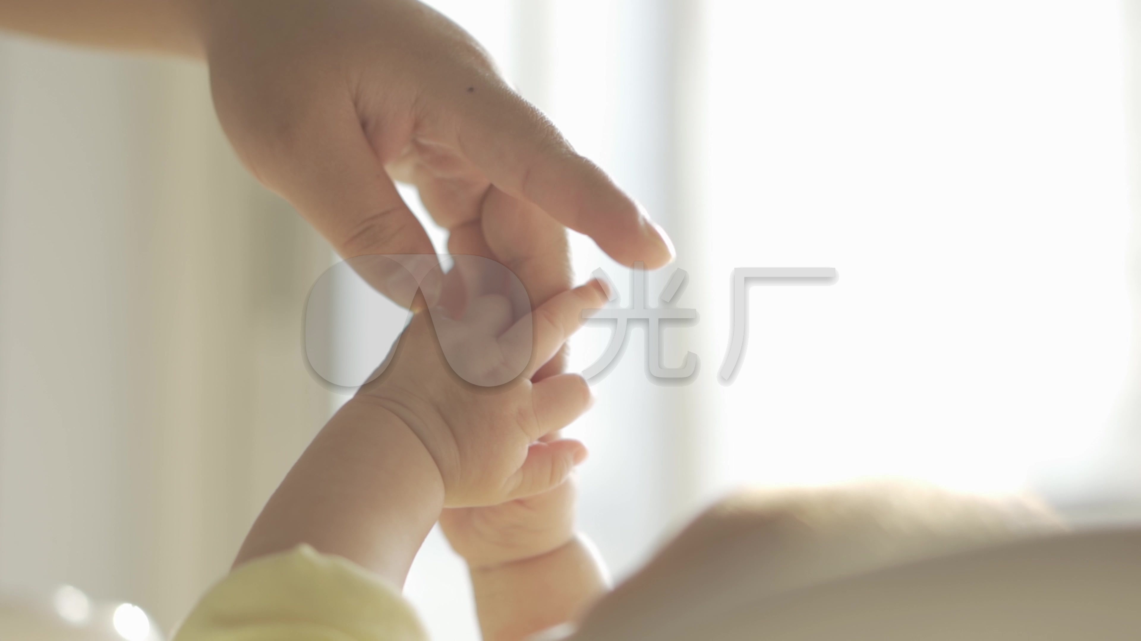 婴儿的手背景图片-婴儿的手背景素材下载-觅知网