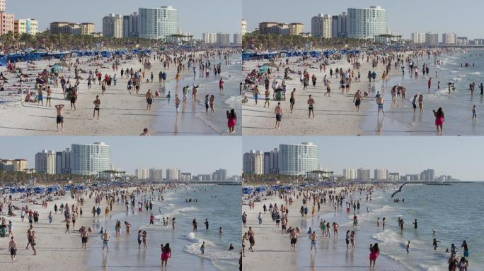 海滩上人们的全景图