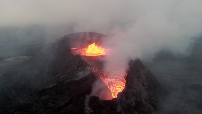 冰岛Fagradalsfjall火山喷发