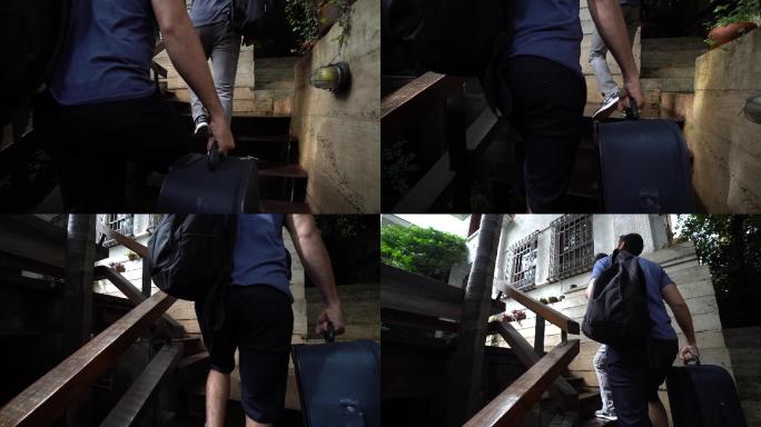 年轻的旅行者朋友抵达住宿处-住宿和早餐或旅馆/酒店