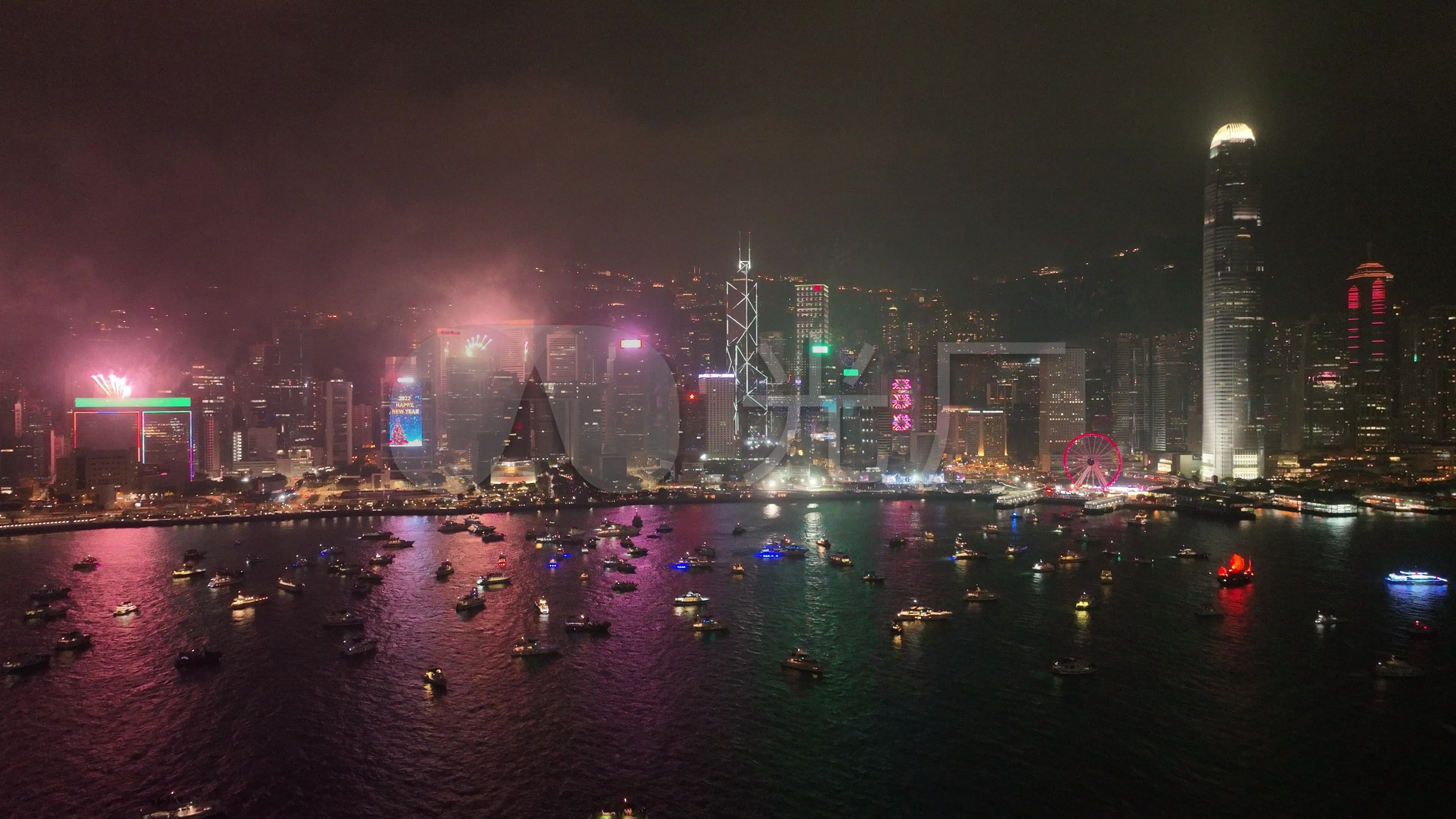 【携程攻略】香港维多利亚港景点,维多利亚港的夜色不愧是世界著名夜景之一，傍晚，华灯初上，吹着海风…