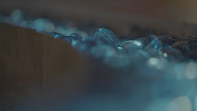 蓝色石头水晶虚化地产视频广告素材