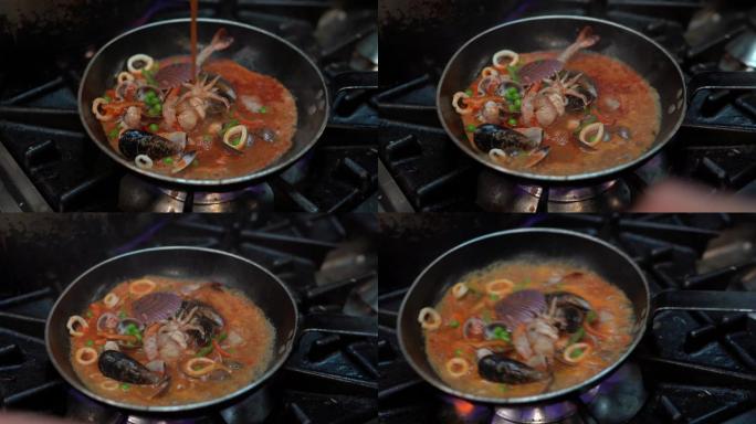 海鲜砂锅美食美味烹饪小炒特色小吃
