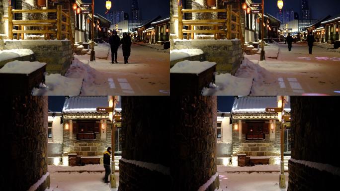 雪后民俗古街的积雪夜景