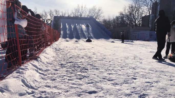 滑雪圈滑冰溜冰滑雪板滑雪场