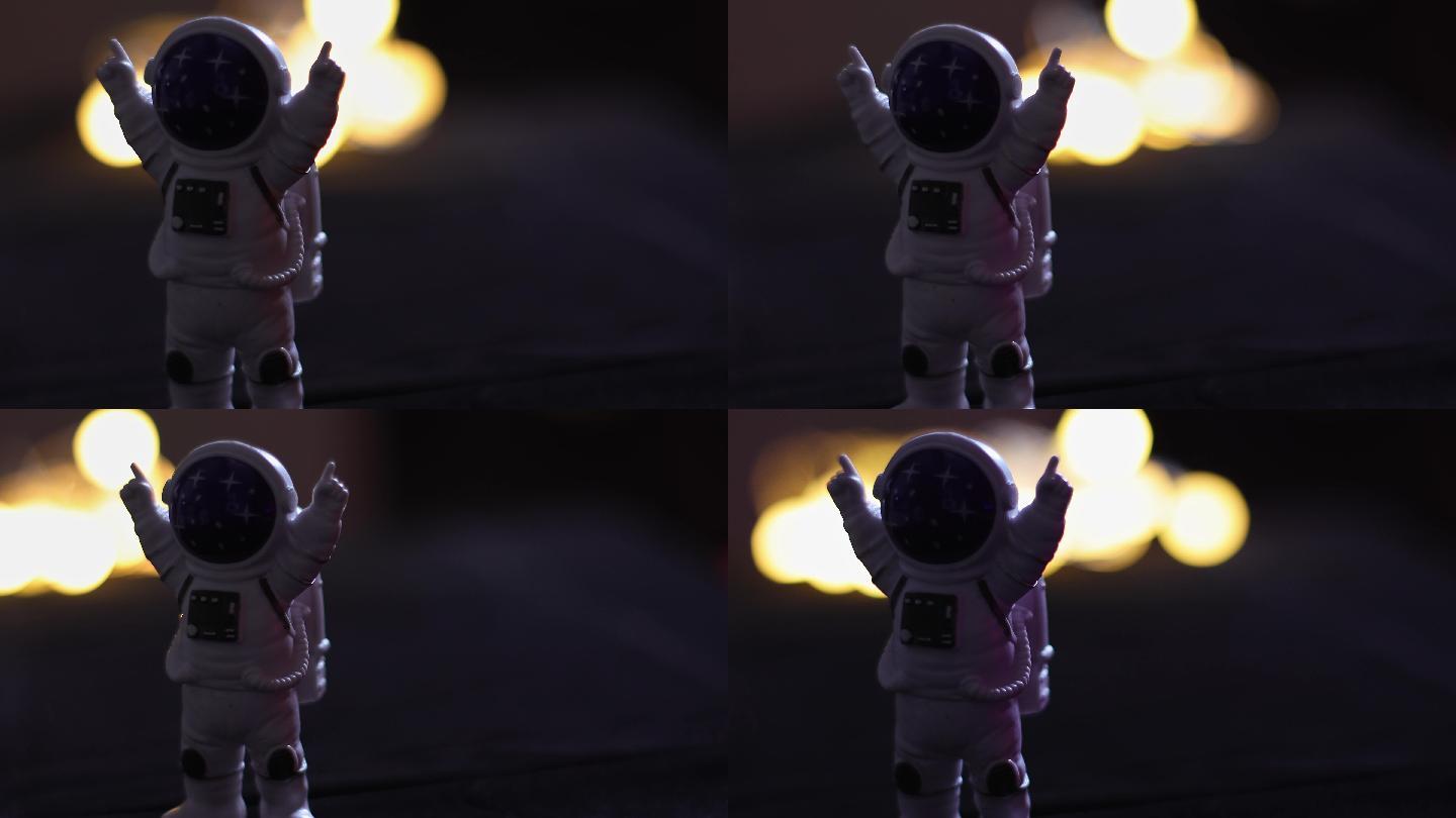 【4K】宇航员模型胜利手势V