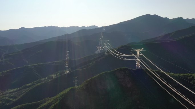 高压 电线 山顶 输电 电力