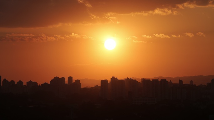 圣保罗市天空中时间流逝