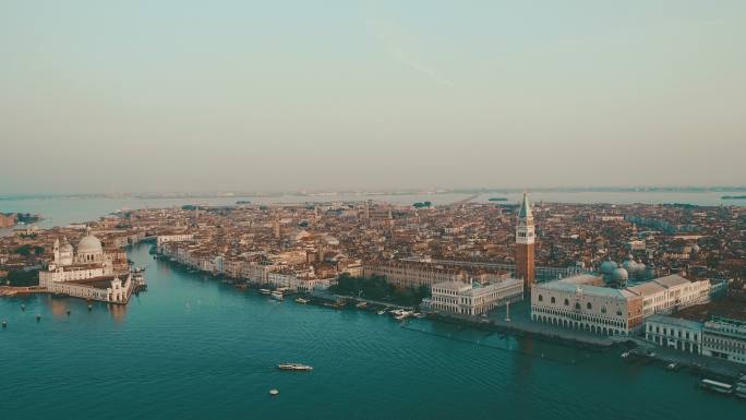 威尼斯古城。岛屿城市景观旅游目的地