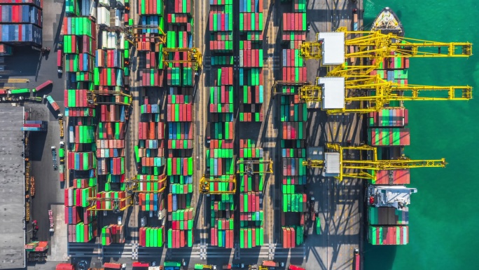集装箱货运船国际贸易全球经济进出口