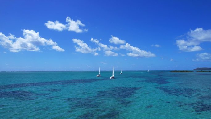 碧海蓝天白色帆船的旅行风光航拍素材（六）
