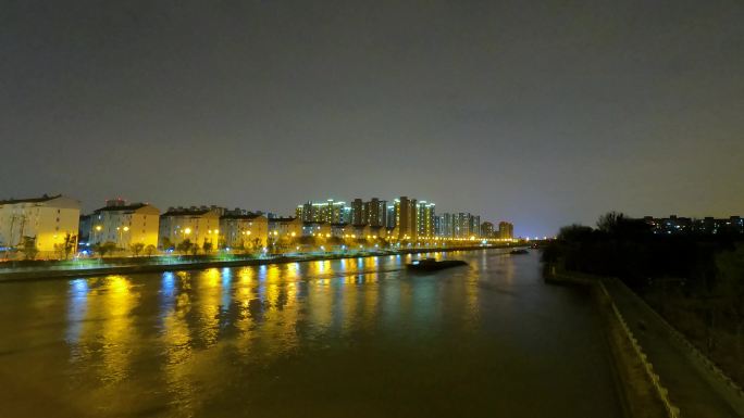 繁忙的京杭大运河夜景延时