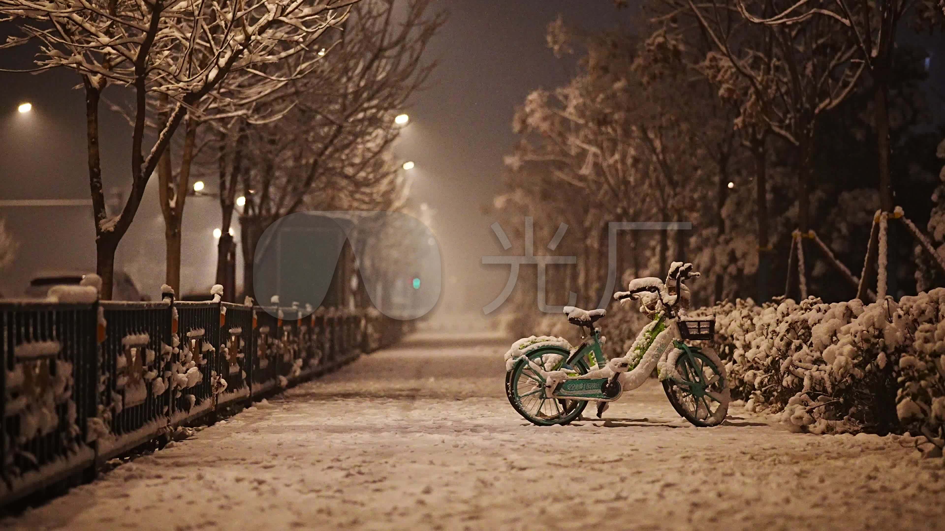 当雪景遇见夜色：夜晚雪景的6个拍摄技巧，把下雪天玩出新创意 - 哔哩哔哩