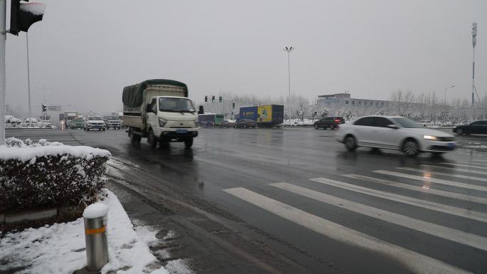 雨雪天气行车安全