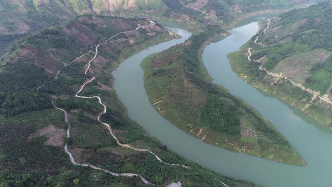 大山河流航拍