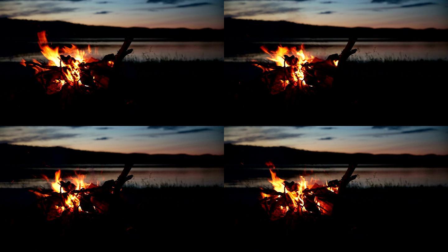 夏日篝火与日落之湖