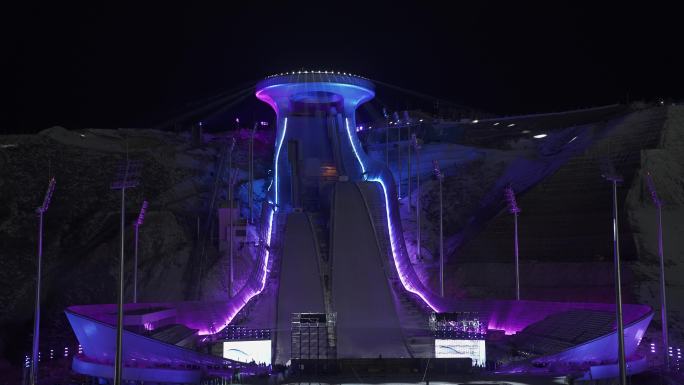 雪如意 冬奥会 国家滑雪跳台  夜景航拍