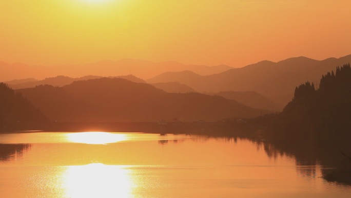 夕阳 清晨 山水 湖景 水墨氛围787