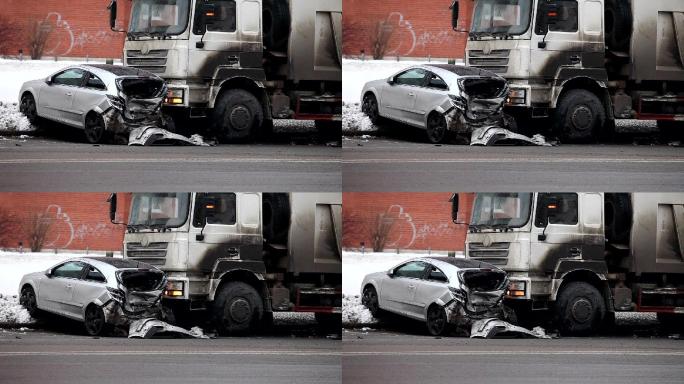 卡车碰撞危险打滑