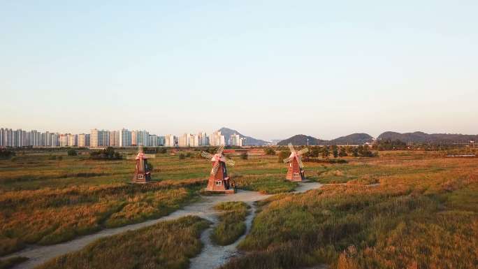 韩国首尔仁川的木制风车