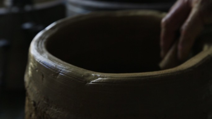 传统老手艺手工制作酒坛米坛泥坛陶瓷陶器