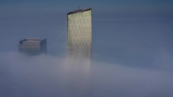哈尔滨第一高楼富力中心闪耀冰城云海1
