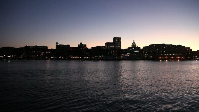 萨凡纳河沿岸海边夜间夜晚