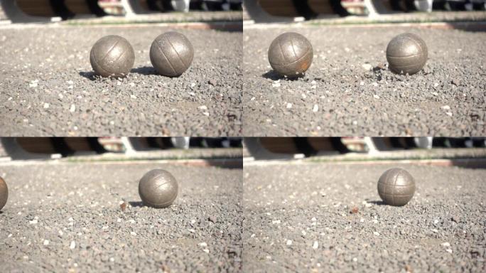 佩坦克球互相碰撞地面球体特写