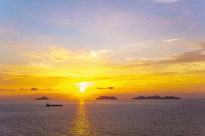 6k大海海上天空太阳升起海岛海湾日出延时