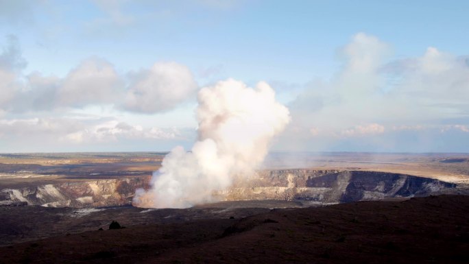 基拉韦厄火山爆发岩浆爆发熔浆地狱岩