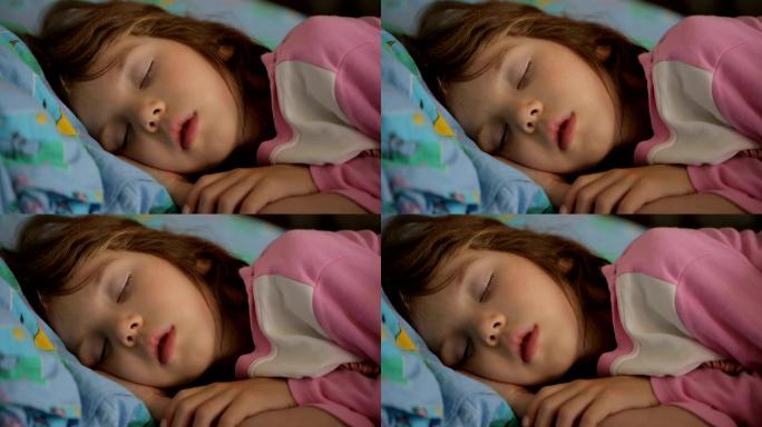 熟睡的小女孩睡觉外国人休息