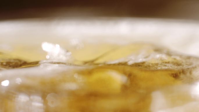 高端啤酒黄酒药酒保健酒油水滴宣传广告C