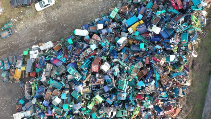 航拍报废汽车垃圾分类处理中心