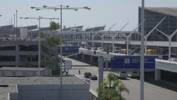 洛杉矶国际机场飞机航空航班飞向天空起飞滑