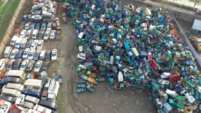 航拍报废汽车垃圾分类处理中心