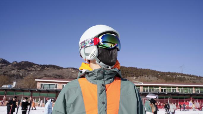 冬奥会 滑雪装备 墨镜 帅气 眺望 滑雪