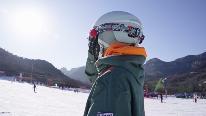 滑雪专业装备 广告 影视 冬奥 戴眼镜