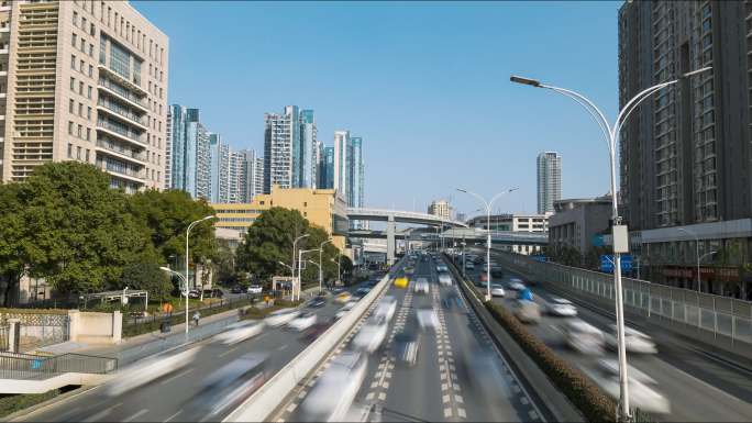 2022年4k大气壮观城市高峰交通车流
