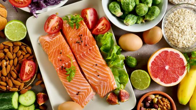 健康食品选择-水果、蔬菜、乳制品和鱼类