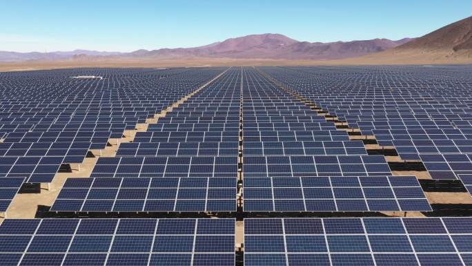 太阳能发电利用光伏组件进行太阳能发电