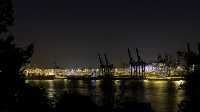 汉堡港夜景海港码头港湾机械运输贸易
