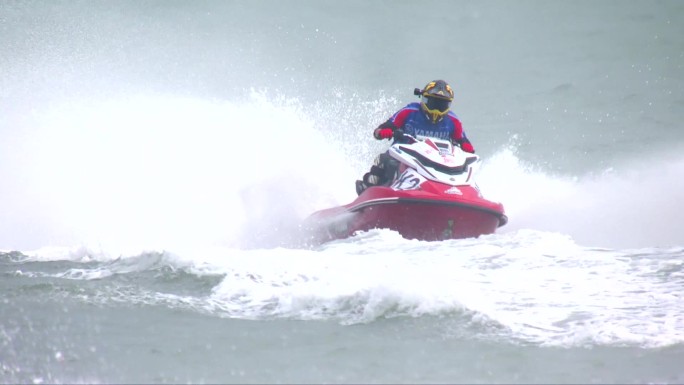 水上摩托艇在海南万宁神州半岛海上竞赛