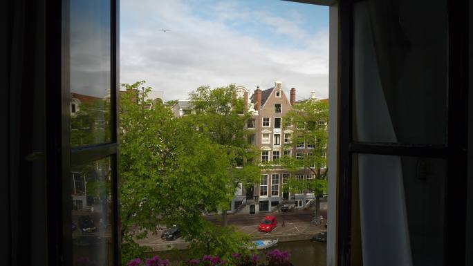 城市公寓窗户视角视频素材