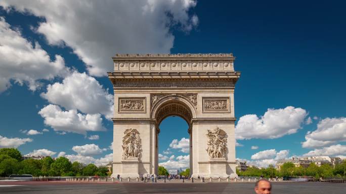 巴黎著名拱门标志纪念日落