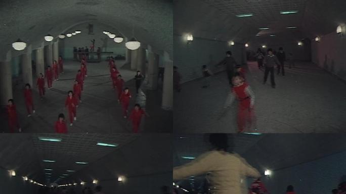 70年代文体中心休闲娱乐做体操滑旱冰演出