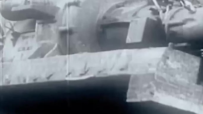 40年代解放军渡江 机帆船