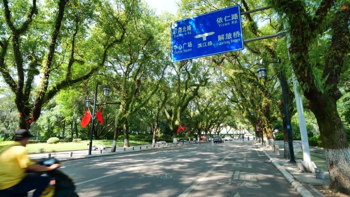 广西桂林城市道路滨江路老城区街道街景