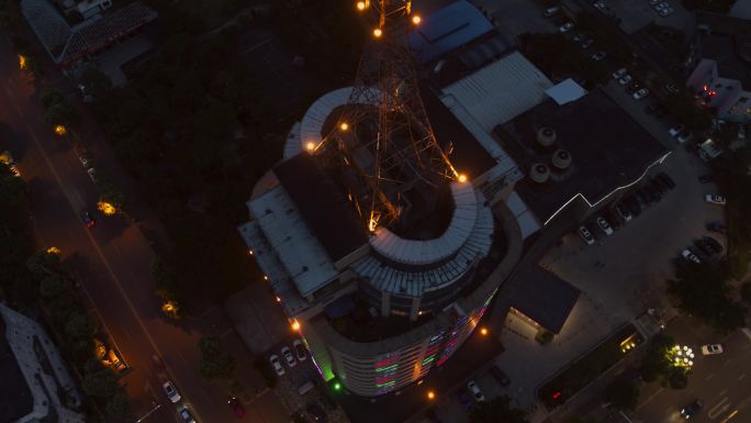 城市夜景俯拍街道灯光4K航拍