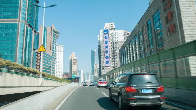 行车视角的上海延安高架路_4K-2